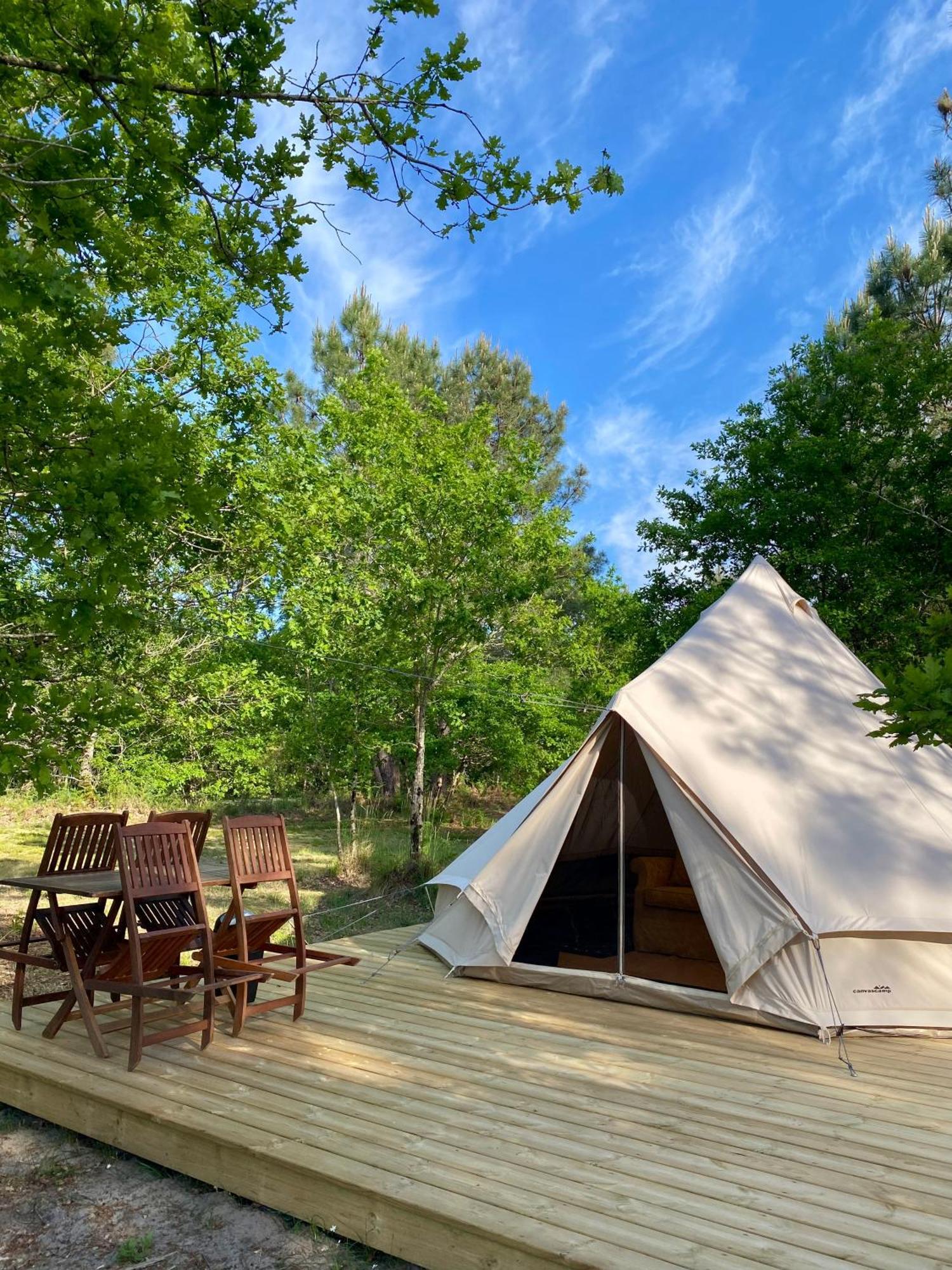 Camping La Kahute - Tente Lodge Au Coeur De La Foret كاركان المظهر الخارجي الصورة