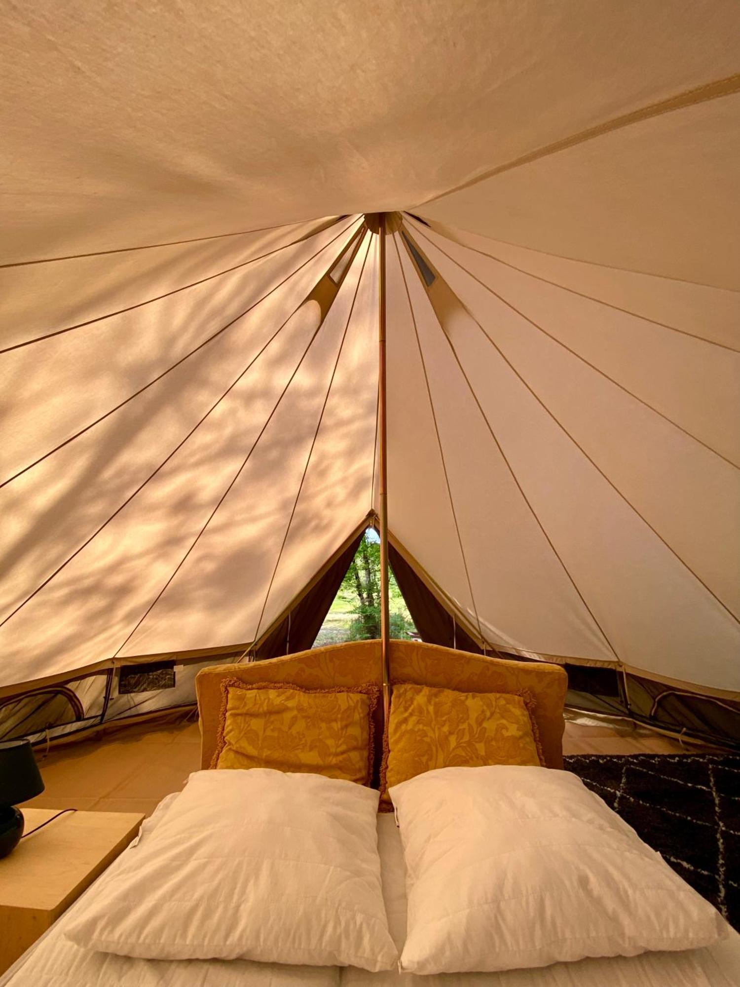 Camping La Kahute - Tente Lodge Au Coeur De La Foret كاركان المظهر الخارجي الصورة